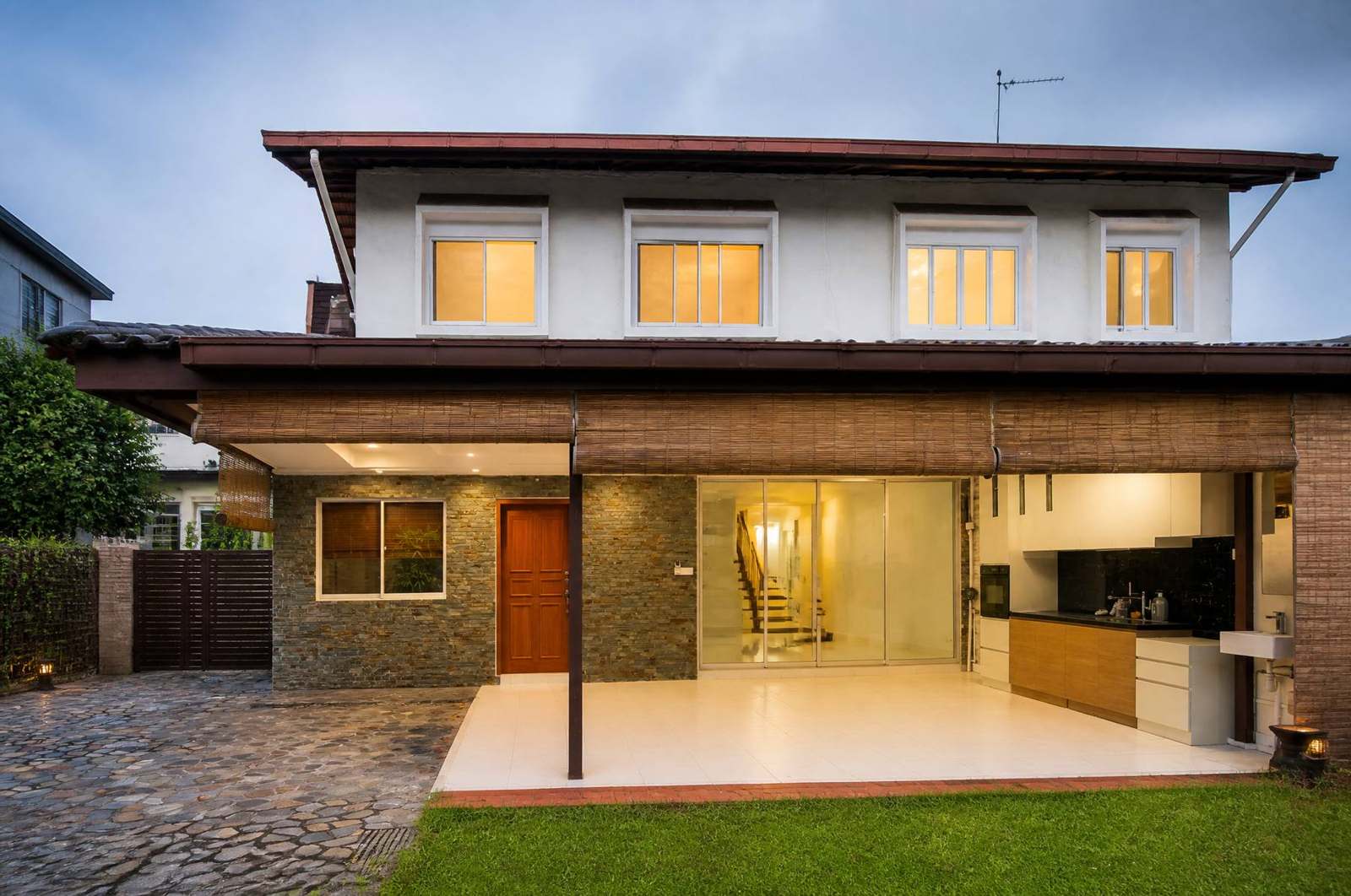 2 & 4 Bee San Avenue