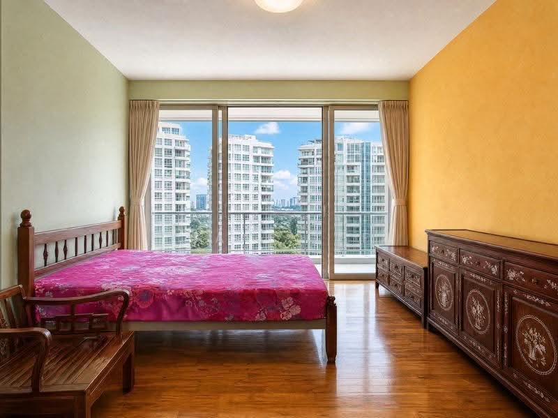 Actual Ris Grandeur master bedroom